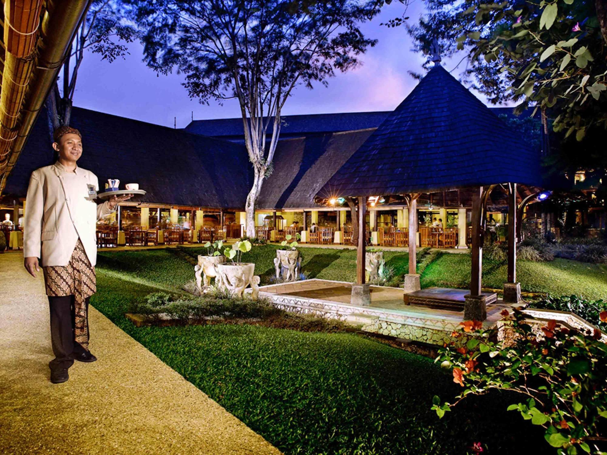 Ibis Styles Bogor Raya Hotel Exterior photo